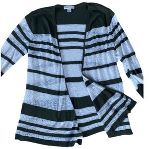 Christopher Banks stripped cute cardigan